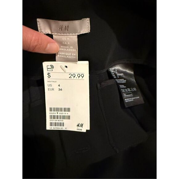 NWT H&M Women’s High Waisted Black Dress Shorts with Undetachable Sash Tie Sz 4 - Picture 8 of 10